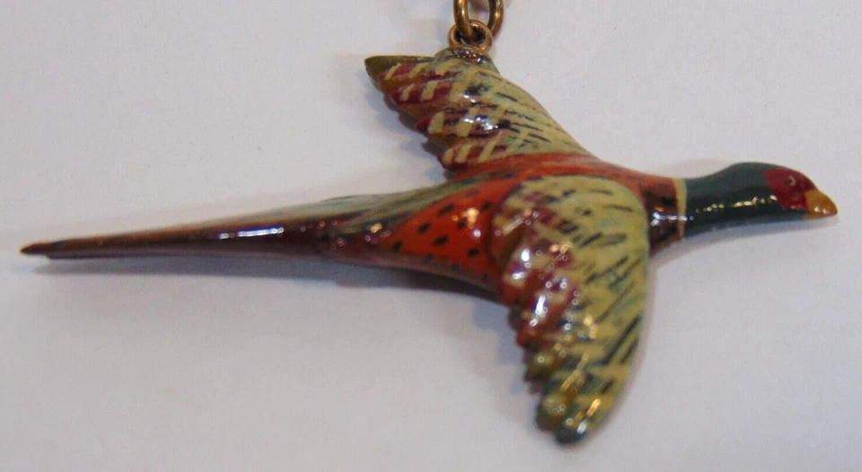 Plumas de faisán Anillo Cuello Volador Corbata Clip Vintage Swank Cadena Madera Solapa Pin Foto 2 de 4