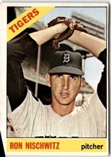 1966 Topps #38 Ron Nischwitz Tigers