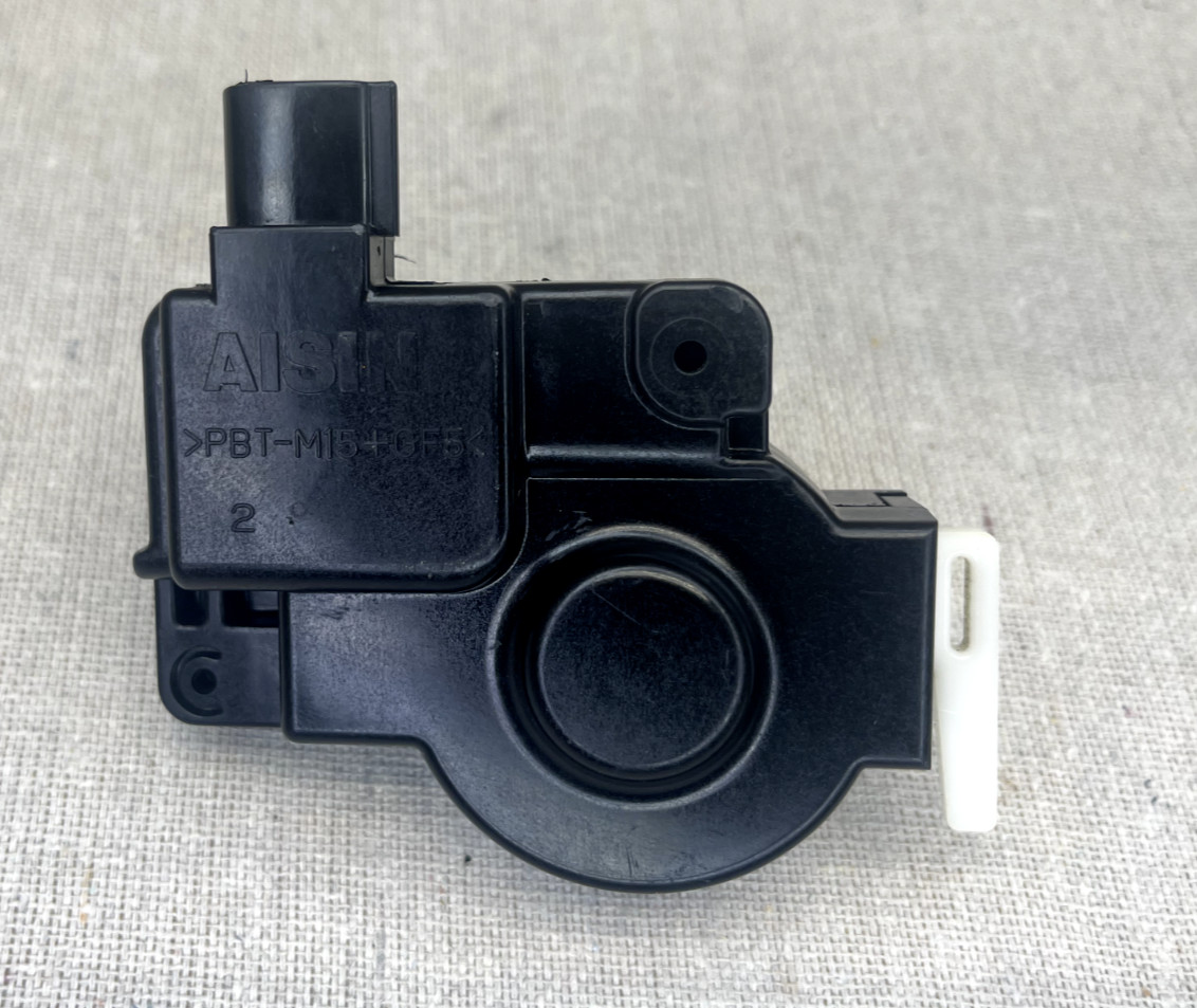 10-15 LEXUS IS250C IS350C FUEL DOOR LOCK ACTUATOR MOTOR OEM 77030-53010