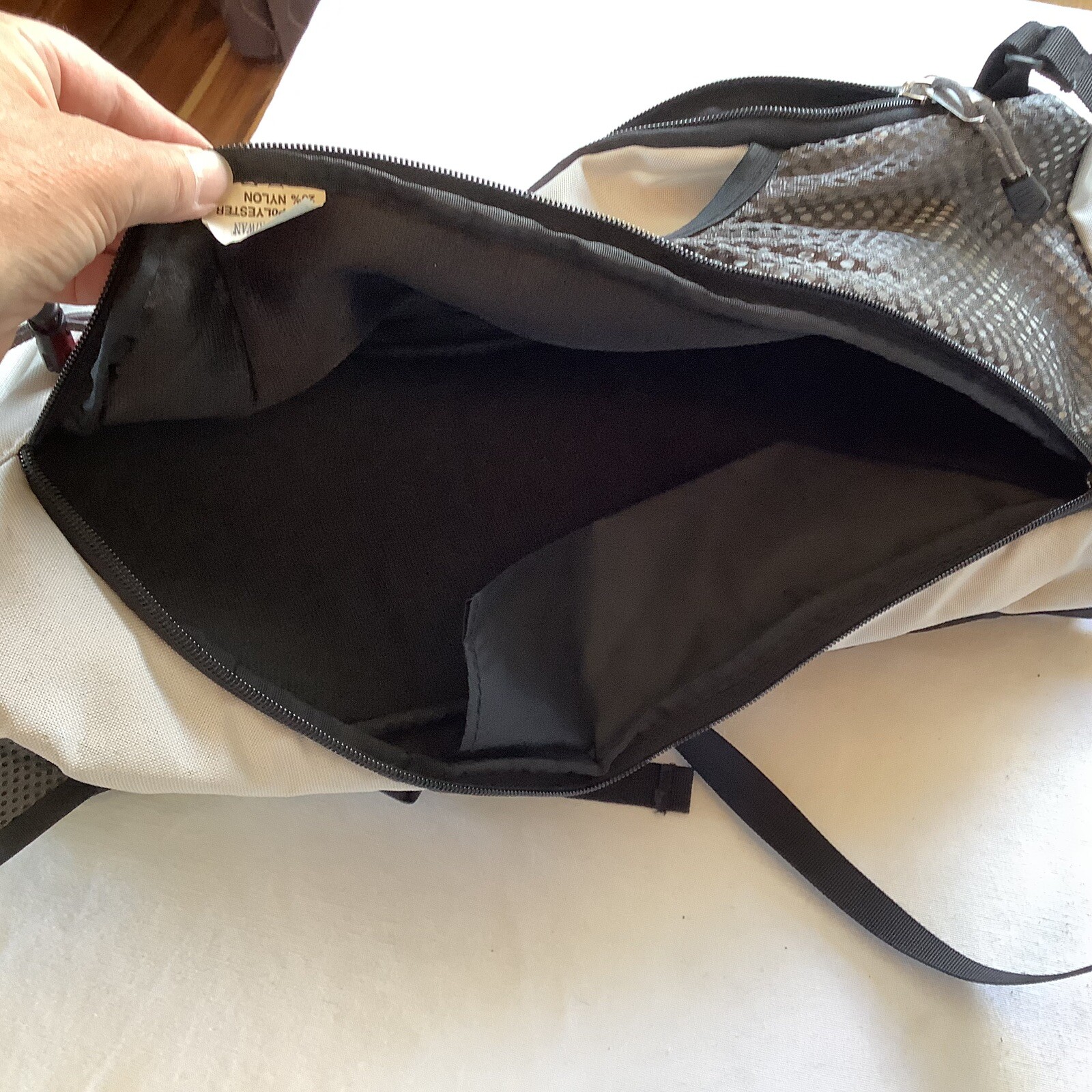 Fluidlink Daypack/backpack Lightweight Lots Of Po… - image 9