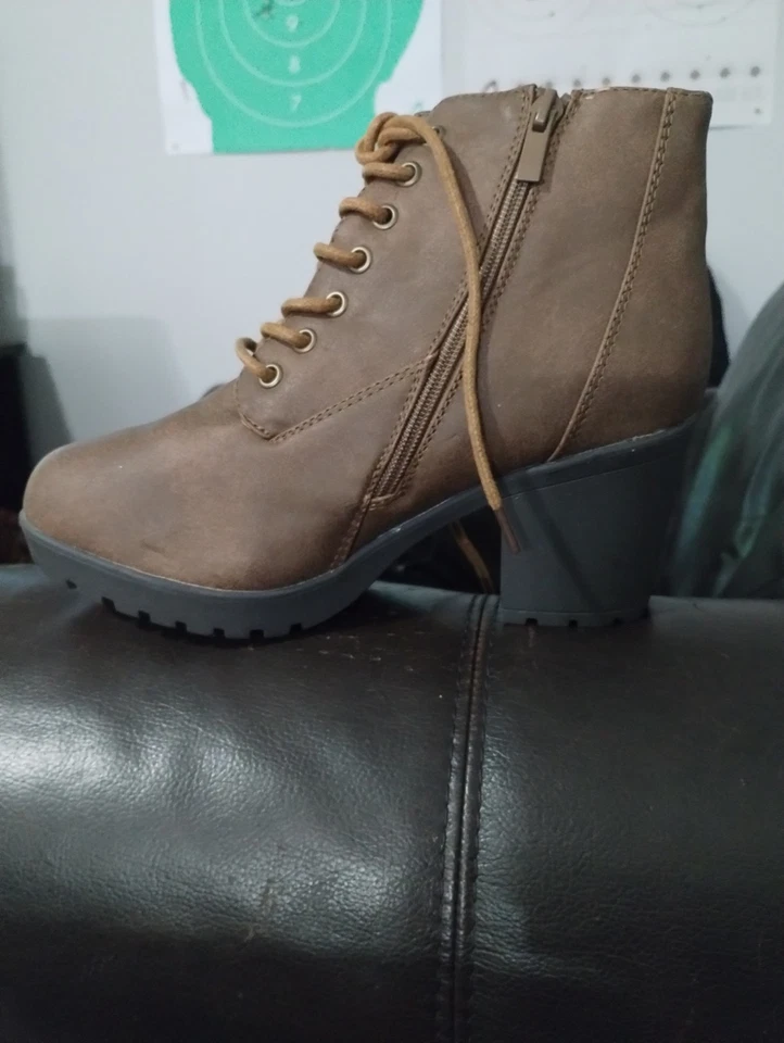 Botas de tacón alto marrón talla 9 Foto 4 de 4