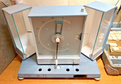 #ad Vintage FPE Federal Pacific Electric 500 mg Precision Balance Scale Model L $150.00