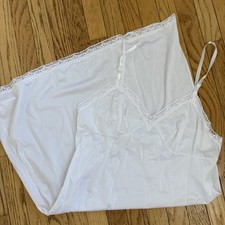 Vanity Fair Womens Full Slip White Nylon Lace Size 40 26  