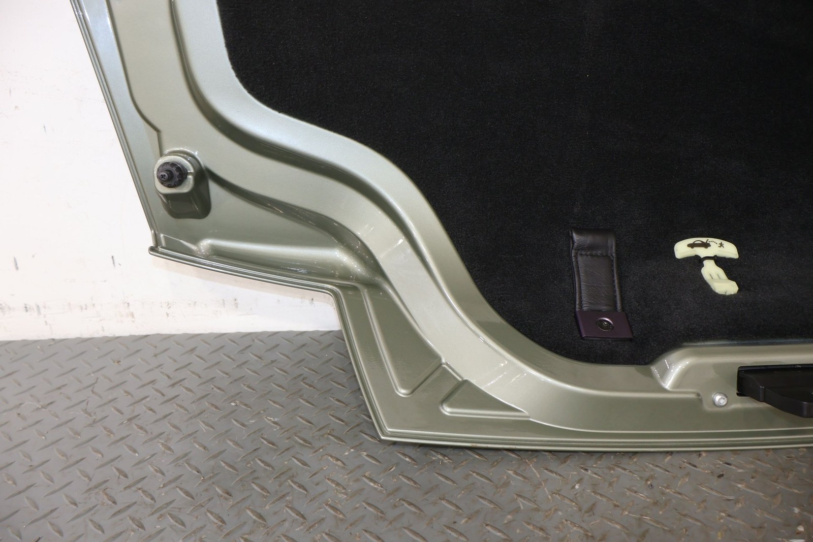 2009 Aston Martin V8 Vantage Convertible Trunk/Boot/Decklid California Sage OEM
