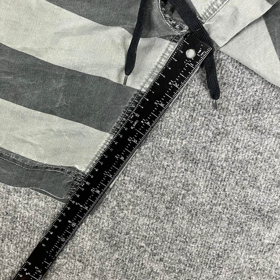 Converse One Star Shorts Mens Size 34 Gray Black Striped Casual Drawstring - Image 3 of 4