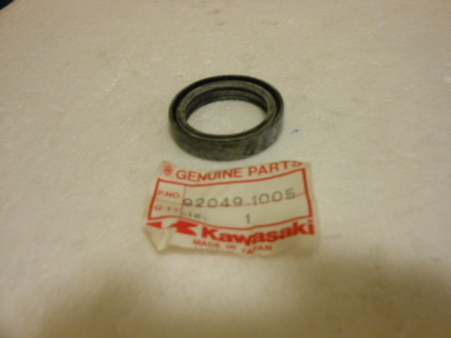 NOS Kawasaki 1978-19881 KZ1000 Oil Seal PN:92049-1005 | eBay