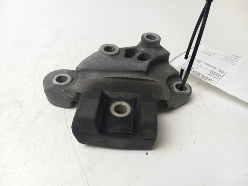 Nissan Rogue 2011 montaje de motor Foto 4 de 4