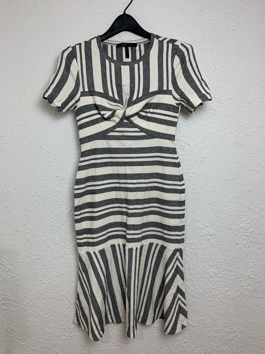 ★セール♪★BCBGMAXAZRIA Mermaid ドレス★ BCBG MaxAzria Twist Front Stripe Short Sleeve Mermaid Dress