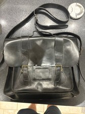 Sacoche messager Dr Martens the Original 15 ' cuir lisse noir