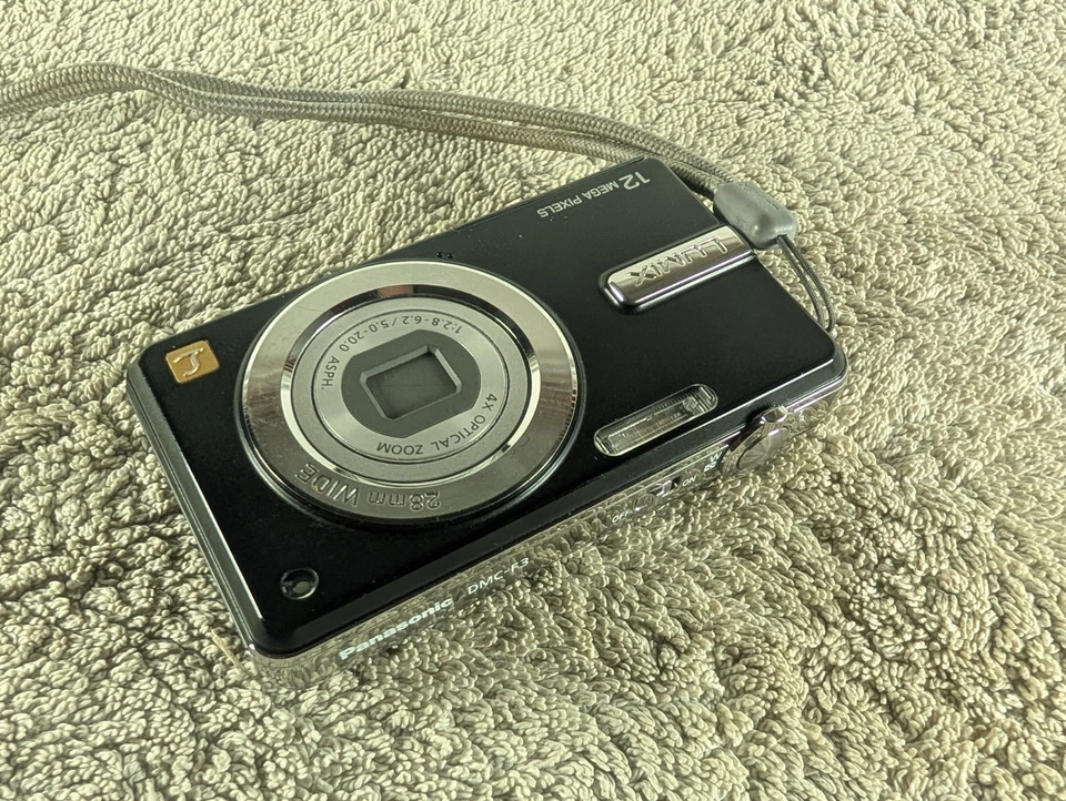 Panasonic Lumix DMC-F3 12.1MP Digital Camera With SD Card, Silver - Tested, photo 3 of 5