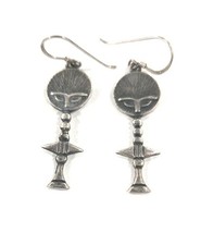 Boucles d'oreilles en argent massif - pendantes, finition oxydée "poupée Ashanti fertilité" symbole