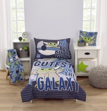 Star Wars: The Mandlorian 4-Piece Toddler Bed Set NEW