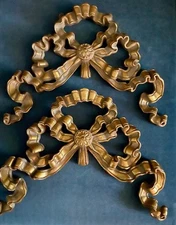 Pair of Gold Gilt French Ribbon Bow Wall Hanging Pediment Picture Accent