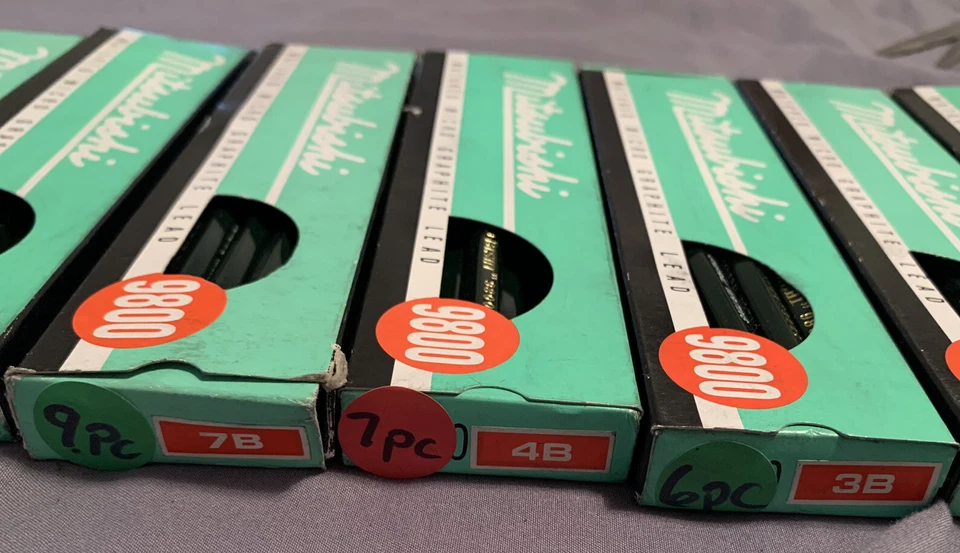 Mitsubishi 9800 HB Madurado Micro Grafito Plomo (Japón) - Mezcla Lote de 44 lápices Foto 4 de 4