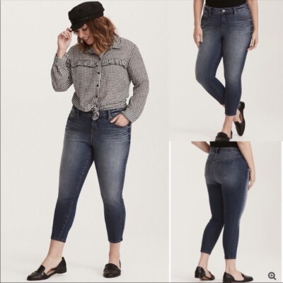 NWT Torrid Premium Stretch High Rise Curvy Skinny Ankle Jeans Medium Wash 26