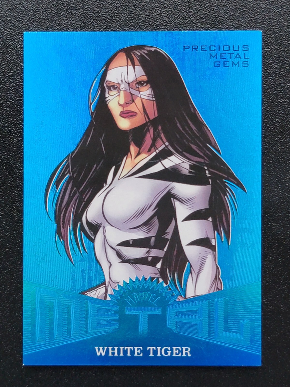 2017 Fleer Ultra Spider-Man Metal BLUE PMG MM27 White Tiger /49 Precious Gems