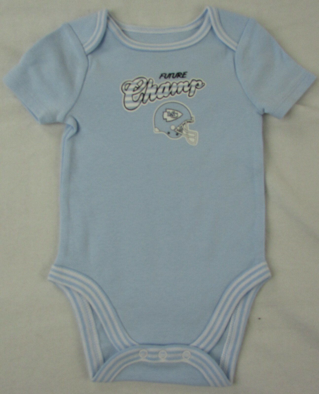 Picture 4 of 24