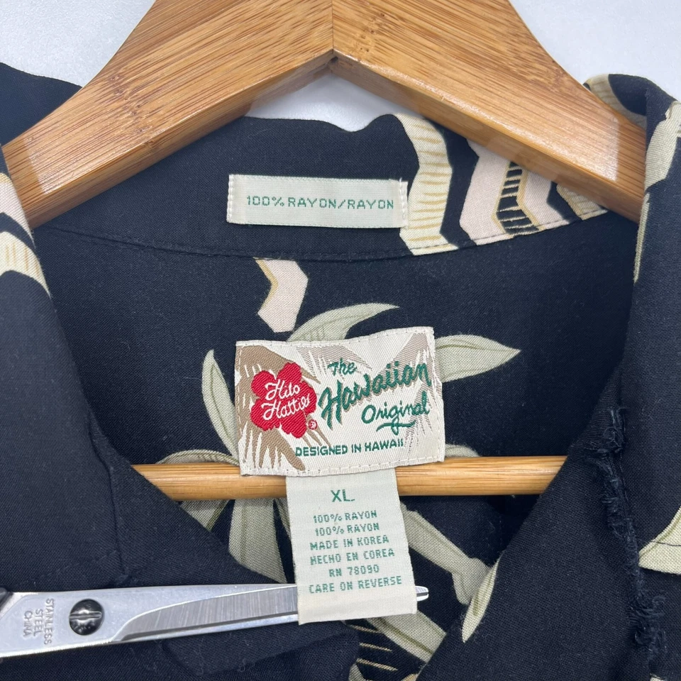 Hilo Hattie Hawaiian Shirt Men's XL Black Tropical Beach Print Button Collared - Image 4 of 4