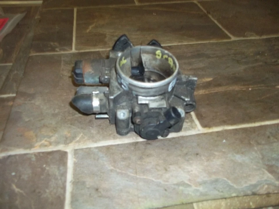 Pontiac Grand Am Sunfire Chevy Malibu Cavalier Alero 1999 carrocería del acelerador 2,4 L fabricante de equipos originales Foto 3 de 4