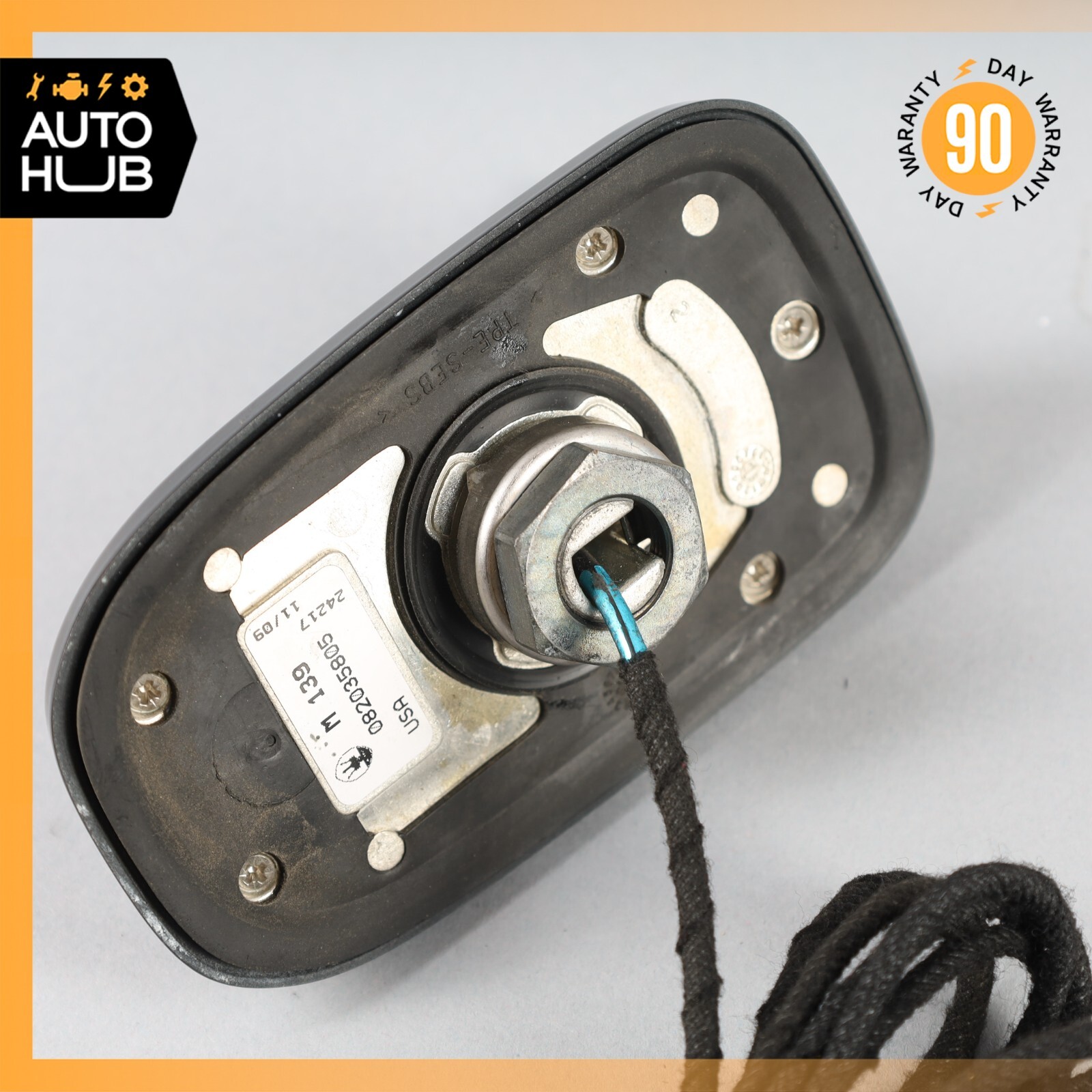 03-13 Maserati Quattroporte M139 Top Roof Shark Fin Radio Antenna GPS OEM