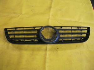 VW Polo 9n, facelift,            Grill, Kühlergrill, ohne VW Emblem, siehe Bild,
