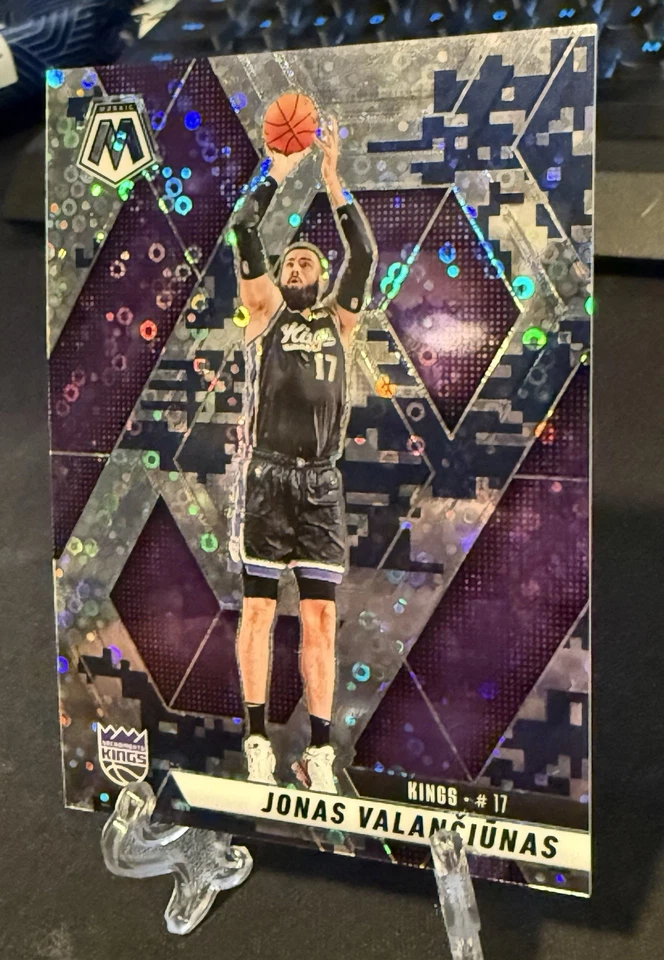 2025 Jonas Valanciunas Mosaic Basketball Fast Break Blue Camo /35 - Image 2 of 4