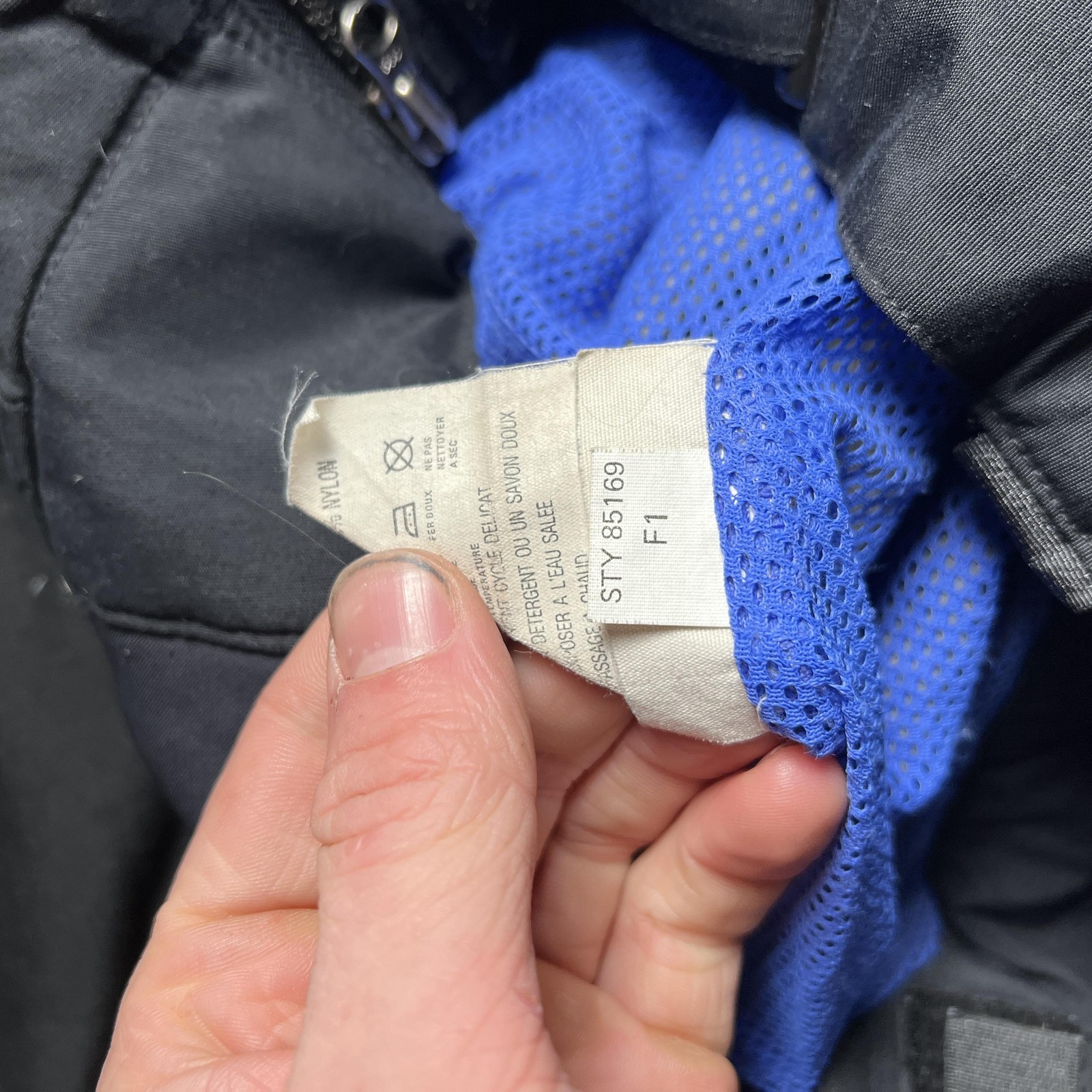 Patagonia Snow Alpine Pant Women 10 Black Nylon Lined Adjustable Waist Snowboard thumbnail 12