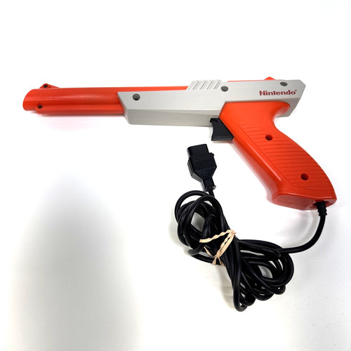 Nintendo Entertainment System NES-005 Original Orange Zapper Light Gun 1985