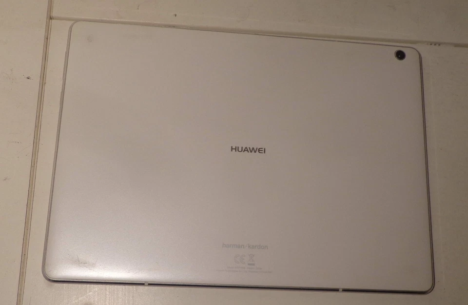 Huawei MediaPad M3 Lite BAH-W09 32GB,  10.1" Android 7.0 *Optisch noch sehr gui* - Bild 4 von 4