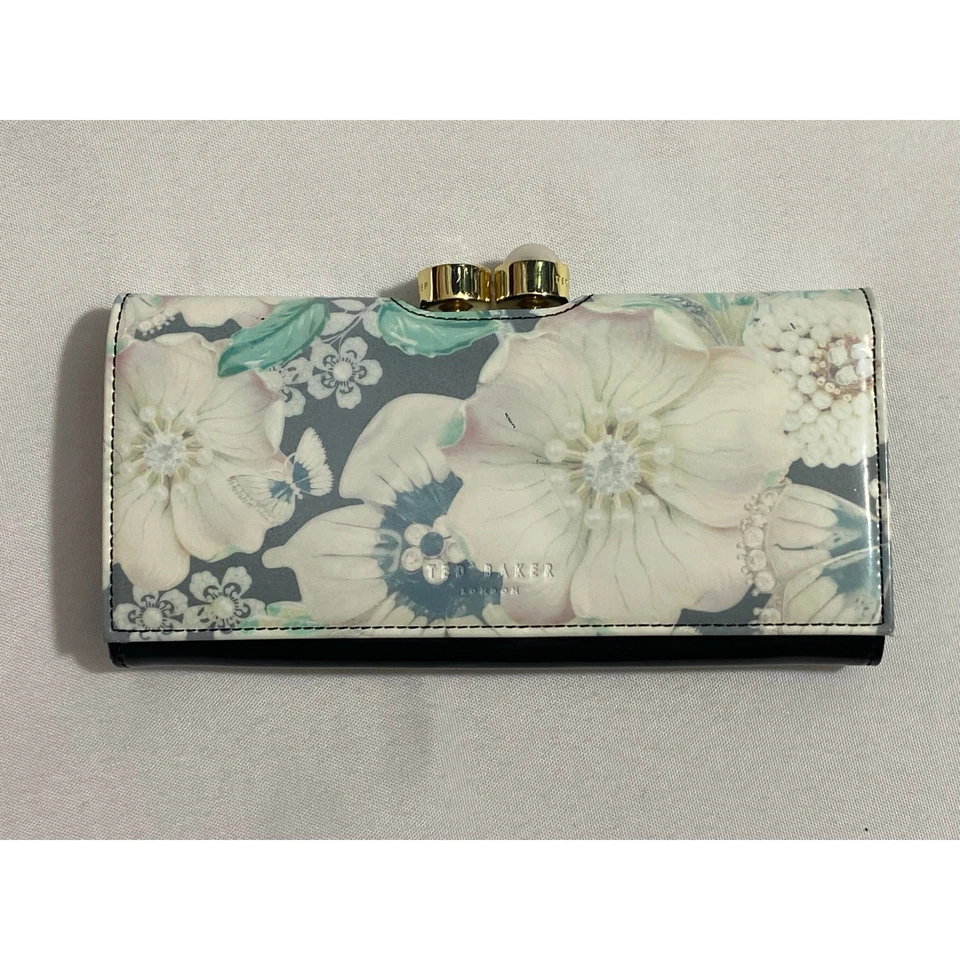 Cartera Ted Baker Estampado Floral Cierre Dorado $165 - Estilo Cartera Flores Blancas Foto 2 de 4