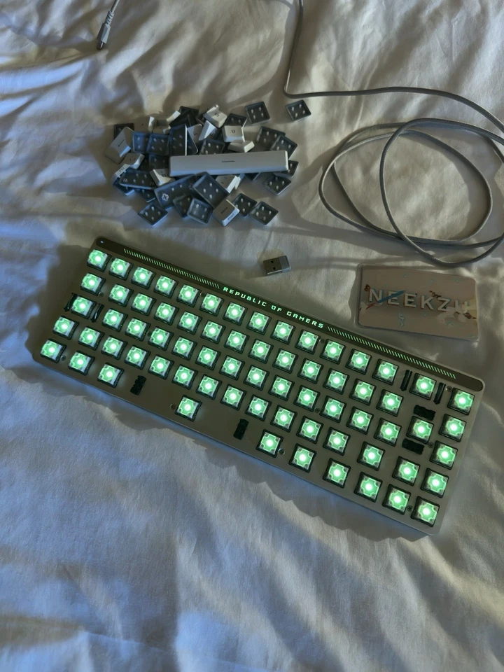 ASUS ROG Falchion RX Low Profile. Bester Preis! OVP! - Bild 2 von 4