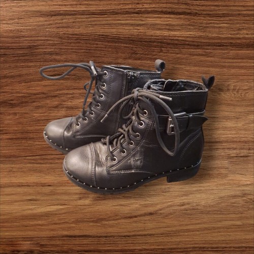 Botas negras Wonder Nation para niños pequeños talla 1 con hebillas y tachuelas con cremallera lateral - Imagen 2 de 6