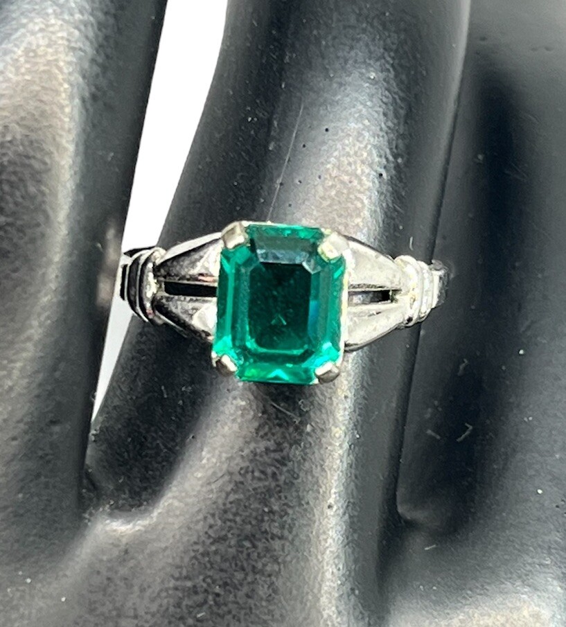 Picture 1 of 18