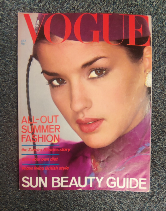 【ヴィンテージ雑誌】VOGUE JANUARY 1965年 ヴォーグ 希少 ヴィンテージ雑誌】VOGUE JANUARY 1965年 ヴォーグ 希少