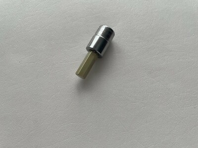 Snap-on Tools USA 2021 3/8'' Drive 9mm Metric Hex Bit Chrome Socket Driver FAM9E