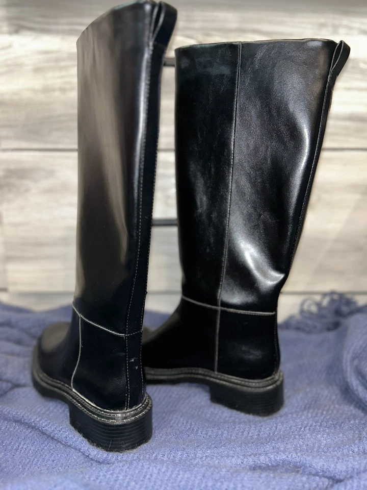 Botas hasta la rodilla de cuero negras ZARA para mujer con suelas de goma negras talla 7,5 Foto 3 de 4