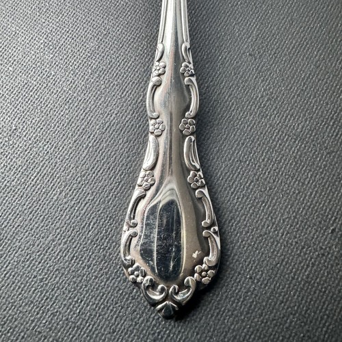 Oneida Mansion Hall Dinner Fork Stainless Flatware Silverware HH Distinction - Picture 2 of 12