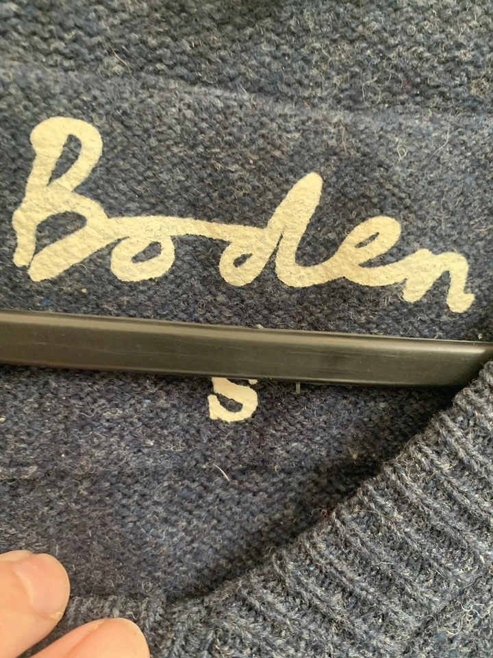 boden women’s navy 100% lambswool sleeveless jumper vest s v neck knit  - Image 3 of 4