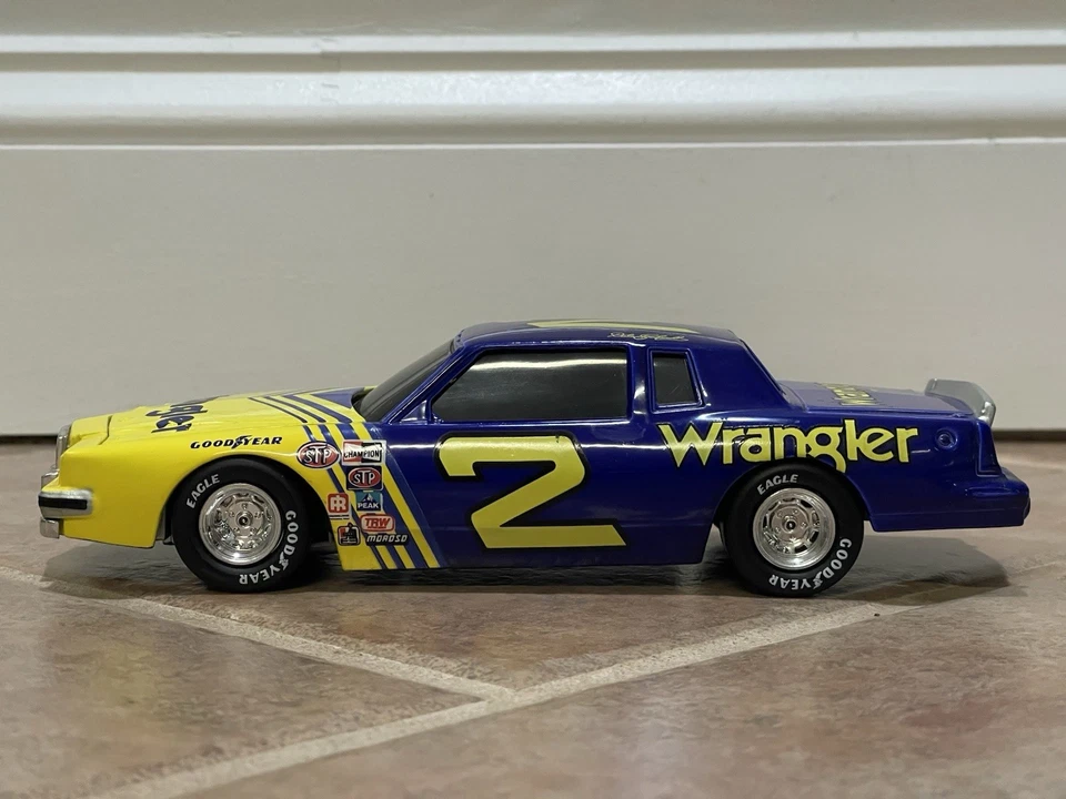 1981 Дейл Эрнхардт Wrangler #2 Pontiac Grand Prix действие NASCAR 1/24 XRARE - Изображение 2 из 4