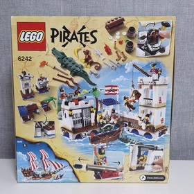 LEGO Pirates - Soldiers' Fort - 6242 - New Sealed