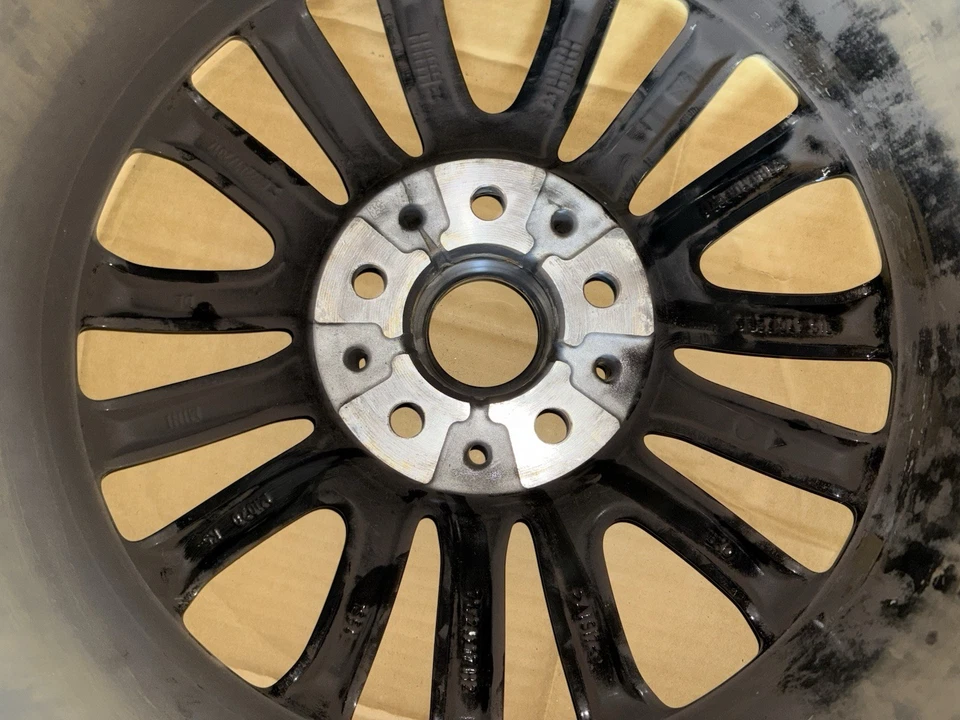 Genuine Mini Clubman F54 Alloy Wheels Net Spoke 519 7.5 x 17 Inch ET54 - Image 3 of 4