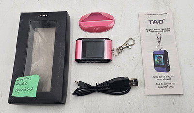 Tao Digital Photo Keychain Pink 1.5'' Display Hold 100 Pics NOS