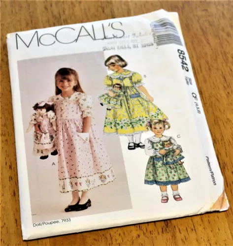 McCALL'S PATTERN #8542 CHILD & DOLL OUTFITS - Size 4,5,6  and 18" Doll - Uncut 