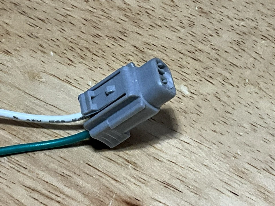 Brake Fluid Level Sensor Connector Plug For 2009-2015 Lexus GS350 — 第 3/3 张图片