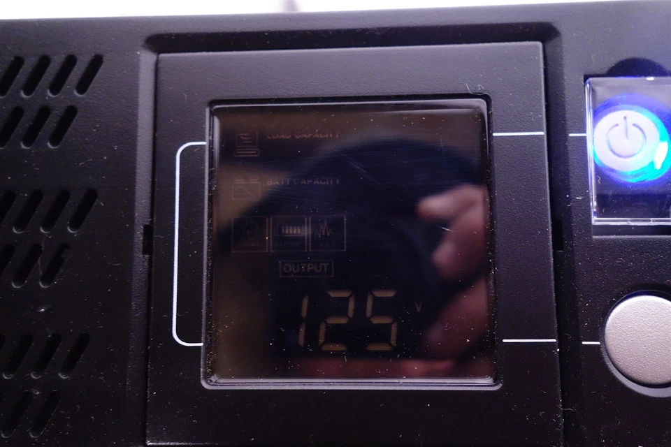 Middle Atlantic Products MODEL: UPS-1000R, Uninterruptible Power Supply - Image 2 of 4