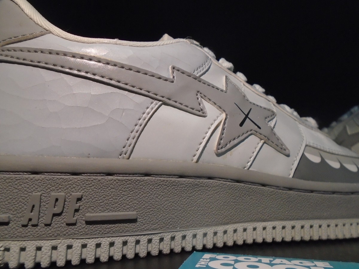 A BATHING APE BAPE STA FS-029 LOW KAWS CHOMPERS XX LOT COOL