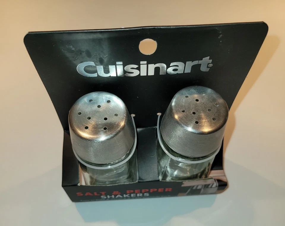 Nuevo juego de coctelera de sal y pimienta de vidrio Cuisinart con tapas plateadas 2,5 oz Foto 4 de 4