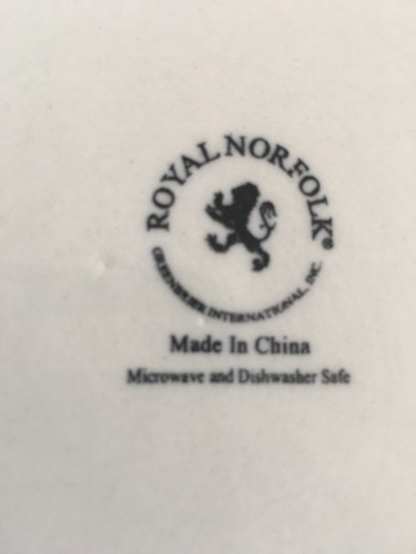 Royal Norfolk- RNF70 10.5/8” Dinner Plate Assiette (Discontinued Pattern) Swirly - Picture 4 of 12