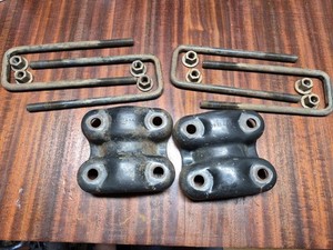 99-07 Chevrolet Silverado 1500 Rear Axle U-Bolts W/ Plates Assembly OEM Factory