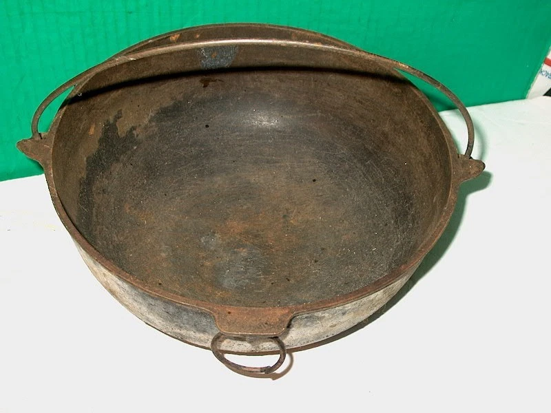 Vintage Cast Iron 10" Dutch Oven Bail Assist Handle NO LID